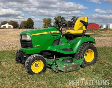 Main image John Deere X728
